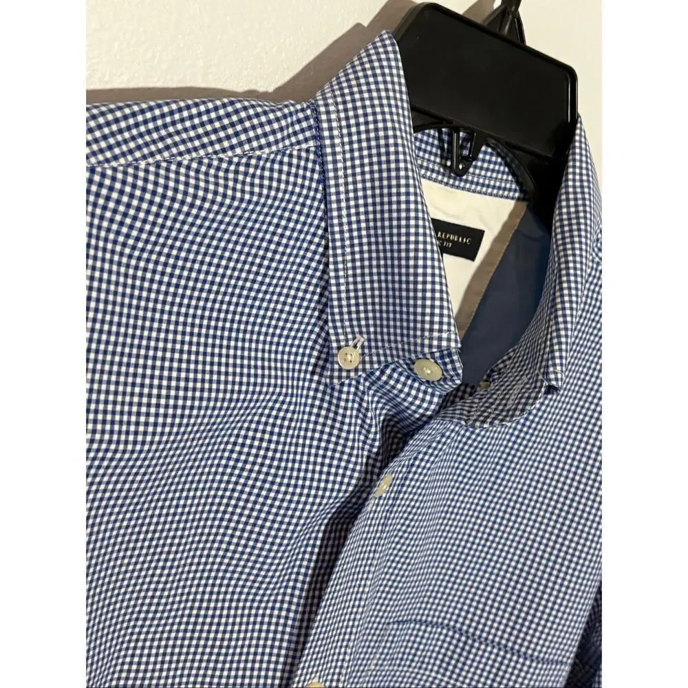 Banana Republic blue and white checked Classic Fit dress shirt - M